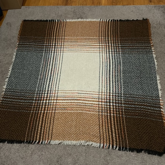 Quagga brand Large 52x52 Blanket Style Scarf/Wrap-Browns/Beige/Black-Polyester - Picture 11 of 16